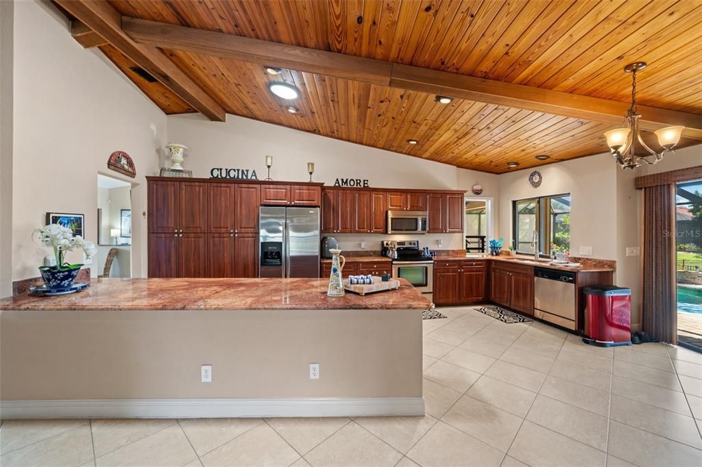 For Sale: $559,000 (3 beds, 2 baths, 2694 Square Feet)