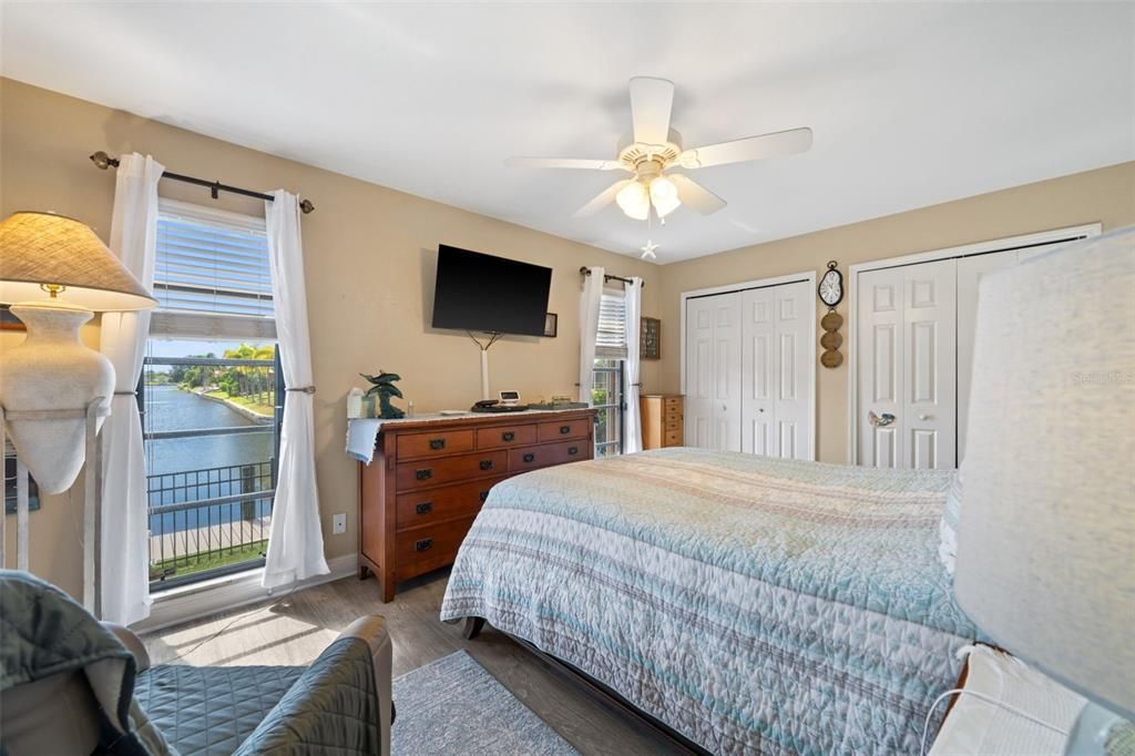 For Sale: $559,000 (3 beds, 2 baths, 2694 Square Feet)