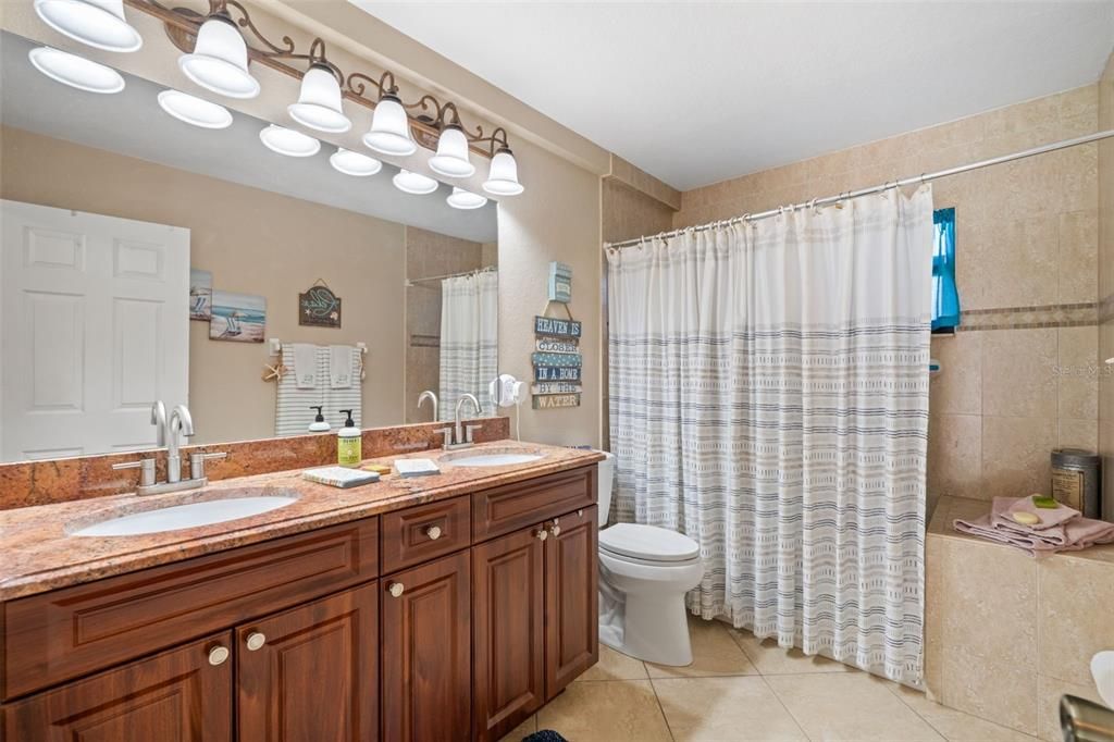 For Sale: $559,000 (3 beds, 2 baths, 2694 Square Feet)