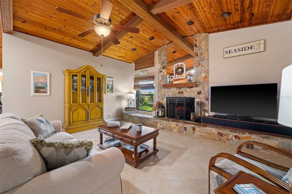 For Sale: $559,000 (3 beds, 2 baths, 2694 Square Feet)