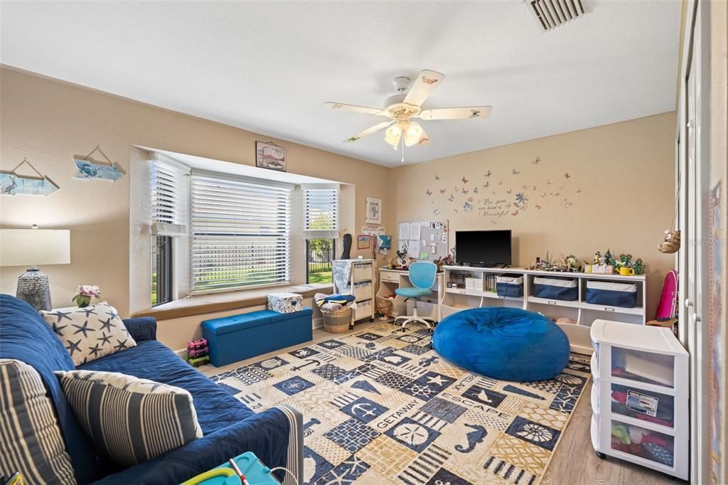 For Sale: $559,000 (3 beds, 2 baths, 2694 Square Feet)