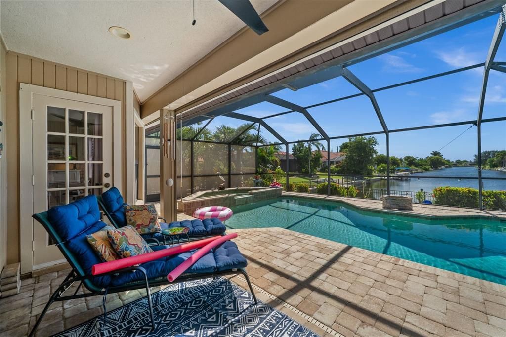 For Sale: $559,000 (3 beds, 2 baths, 2694 Square Feet)