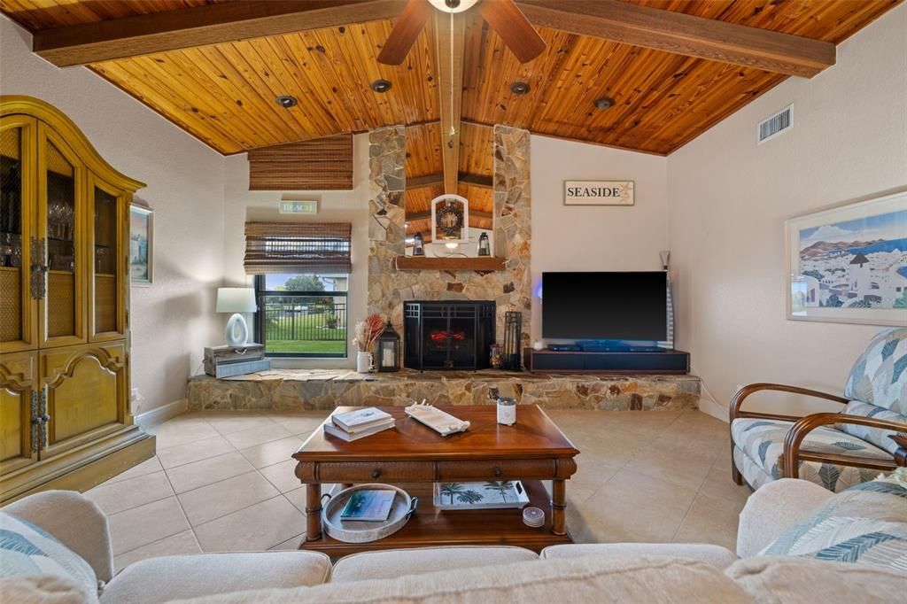 For Sale: $559,000 (3 beds, 2 baths, 2694 Square Feet)