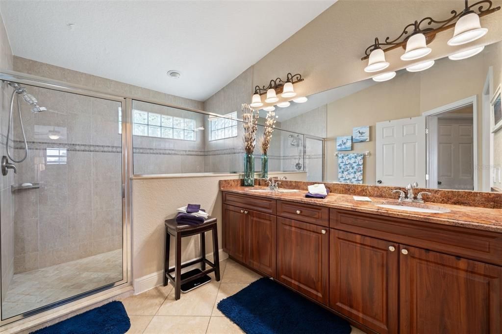 For Sale: $559,000 (3 beds, 2 baths, 2694 Square Feet)