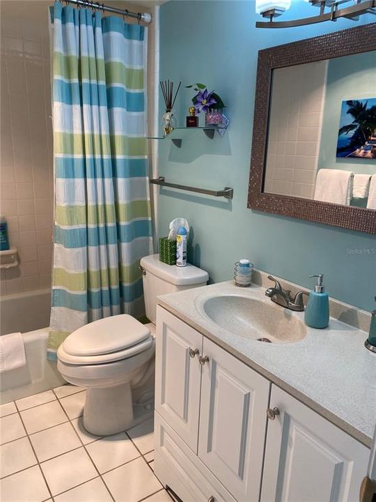 For Rent: $3,500 (2 beds, 2 baths, 1221 Square Feet)