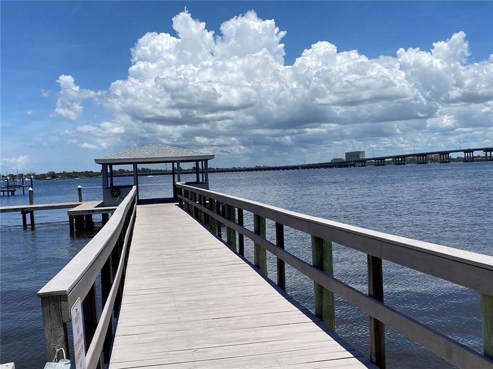 For Rent: $3,500 (2 beds, 2 baths, 1221 Square Feet)