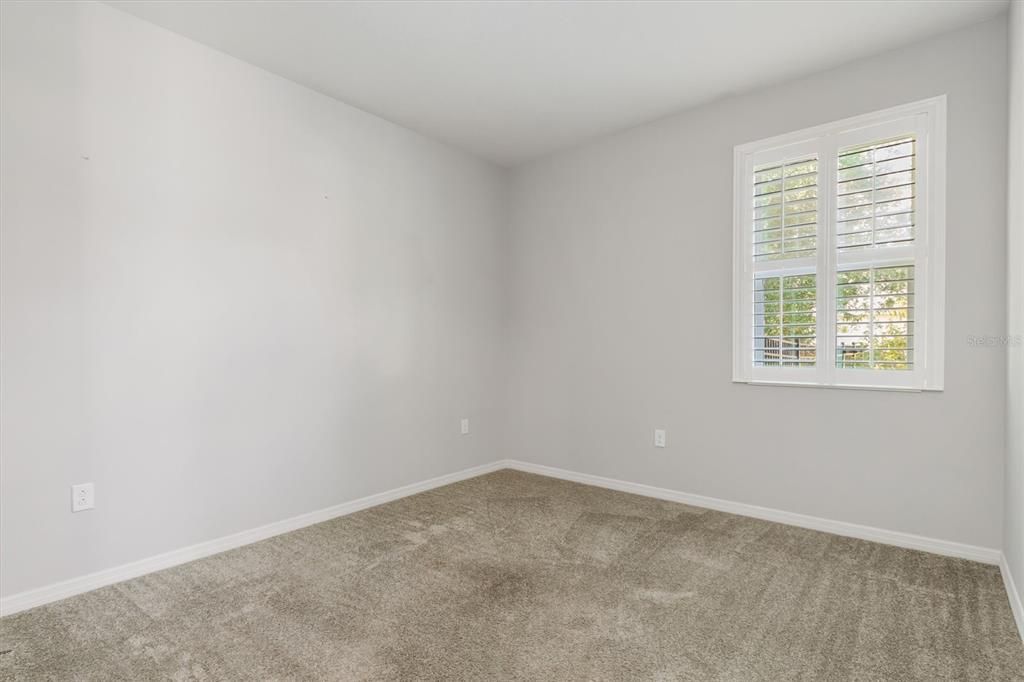 Active With Contract: $619,500 (3 beds, 2 baths, 2548 Square Feet)