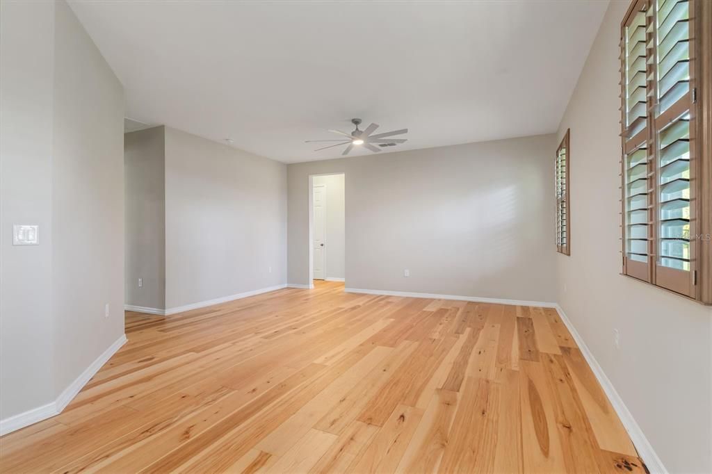 Active With Contract: $619,500 (3 beds, 2 baths, 2548 Square Feet)