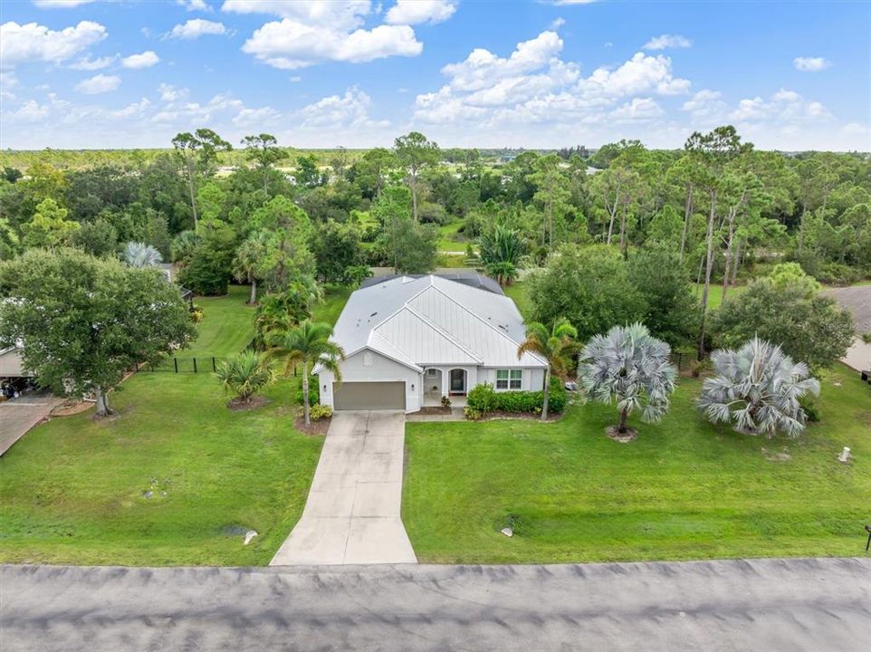 Active With Contract: $619,500 (3 beds, 2 baths, 2548 Square Feet)