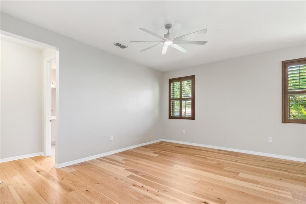 Active With Contract: $619,500 (3 beds, 2 baths, 2548 Square Feet)