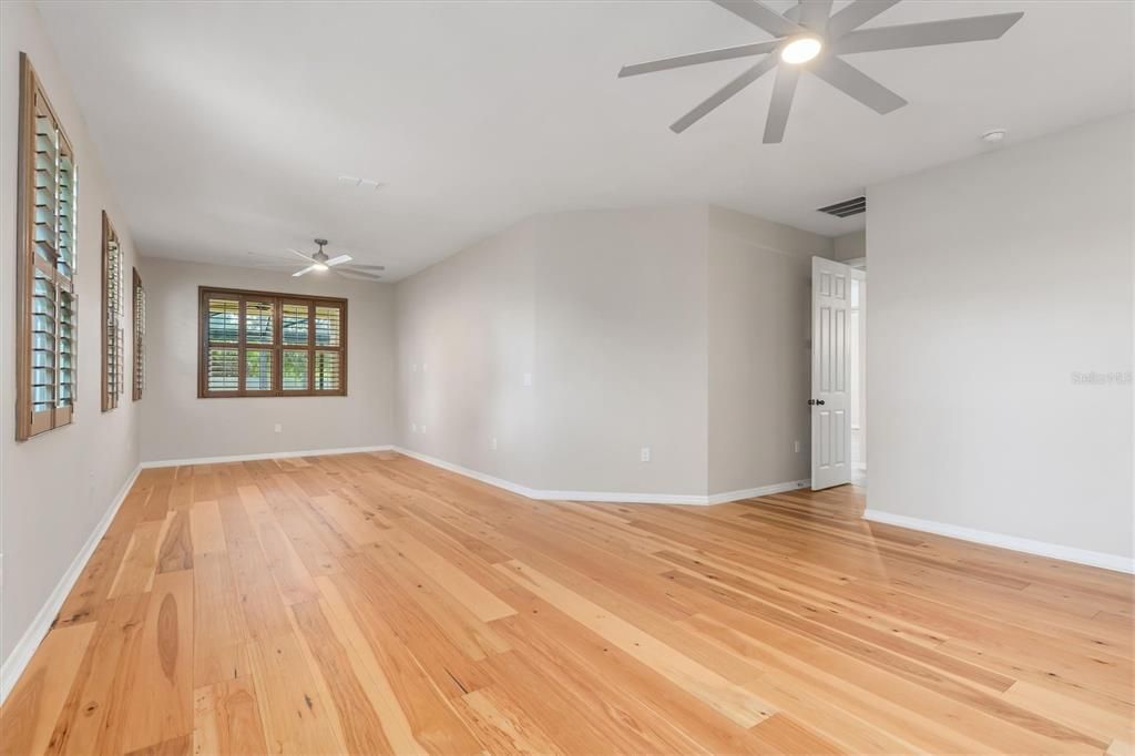 Active With Contract: $619,500 (3 beds, 2 baths, 2548 Square Feet)