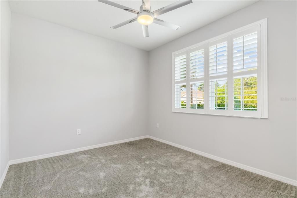 Active With Contract: $619,500 (3 beds, 2 baths, 2548 Square Feet)