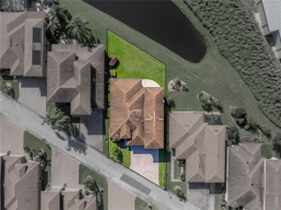 En Venta: $599,900 (2 camas, 2 baños, 1792 Pies cuadrados)