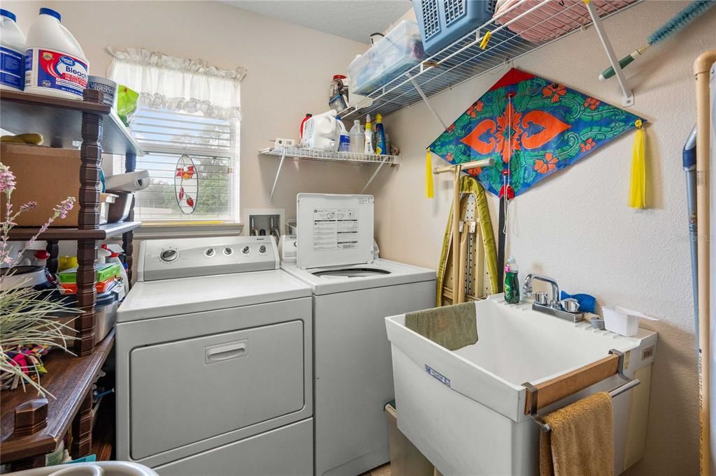 For Sale: $995,000 (3 beds, 3 baths, 2122 Square Feet)