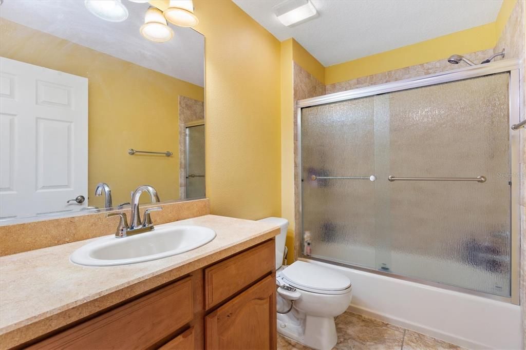 En Venta: $449,900 (3 camas, 2 baños, 2120 Pies cuadrados)