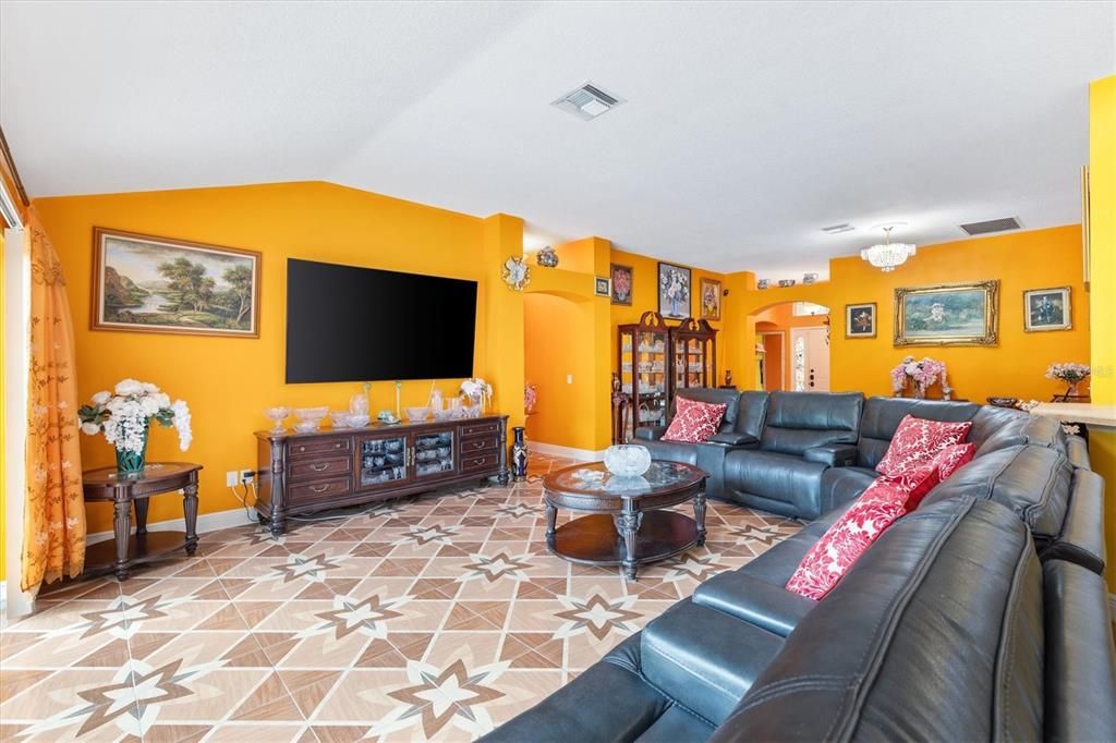 En Venta: $449,900 (3 camas, 2 baños, 2120 Pies cuadrados)