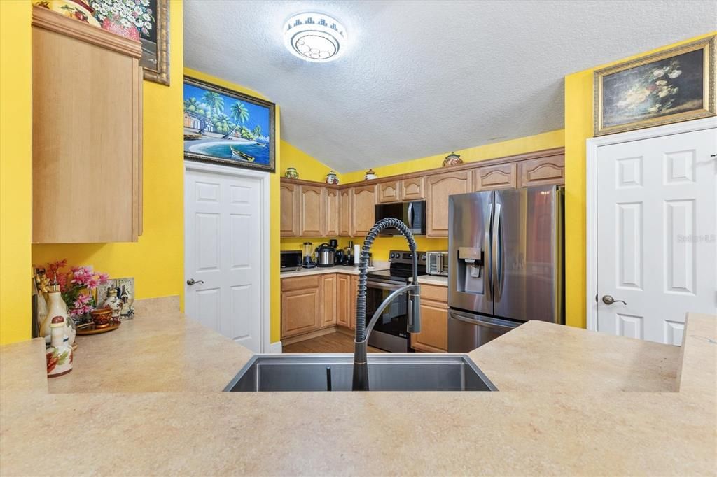 En Venta: $449,900 (3 camas, 2 baños, 2120 Pies cuadrados)