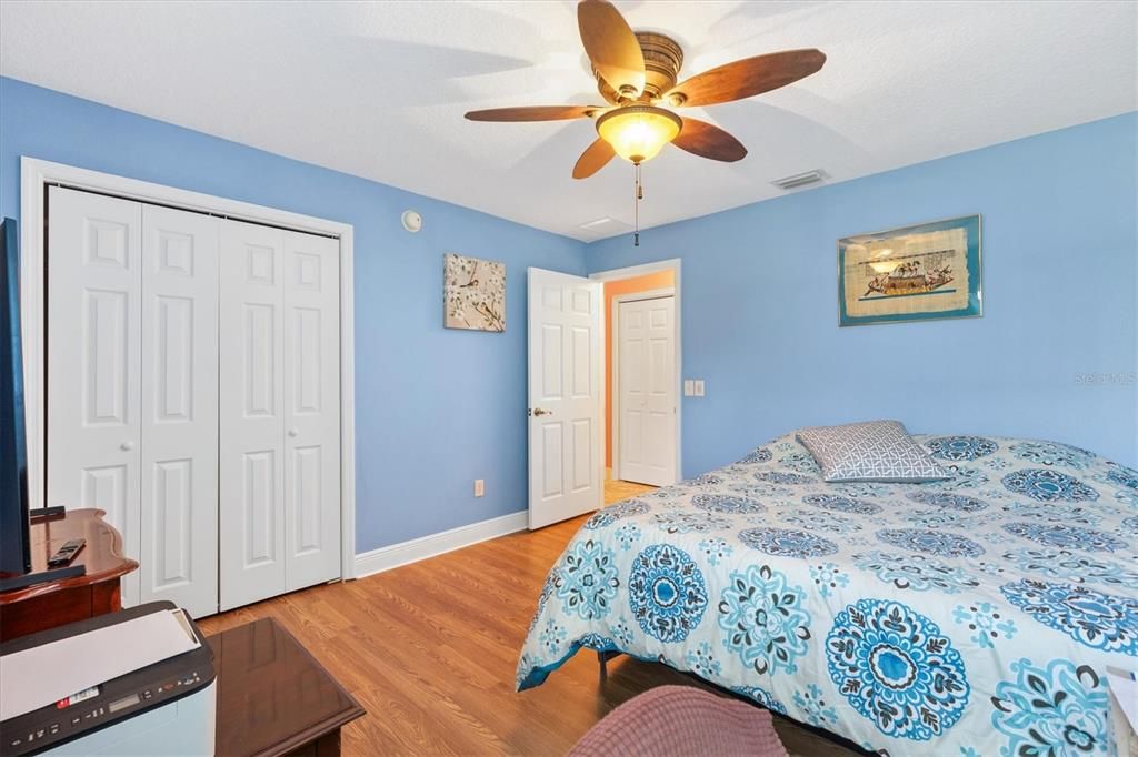 En Venta: $449,900 (3 camas, 2 baños, 2120 Pies cuadrados)