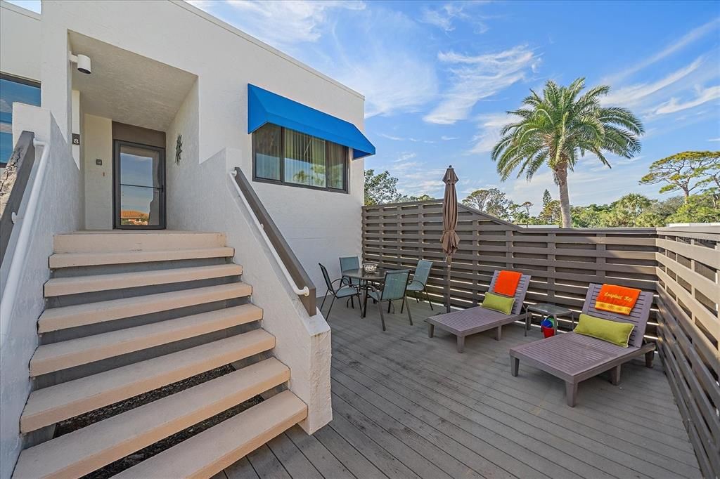 For Rent: $6,050 (2 beds, 2 baths, 1260 Square Feet)