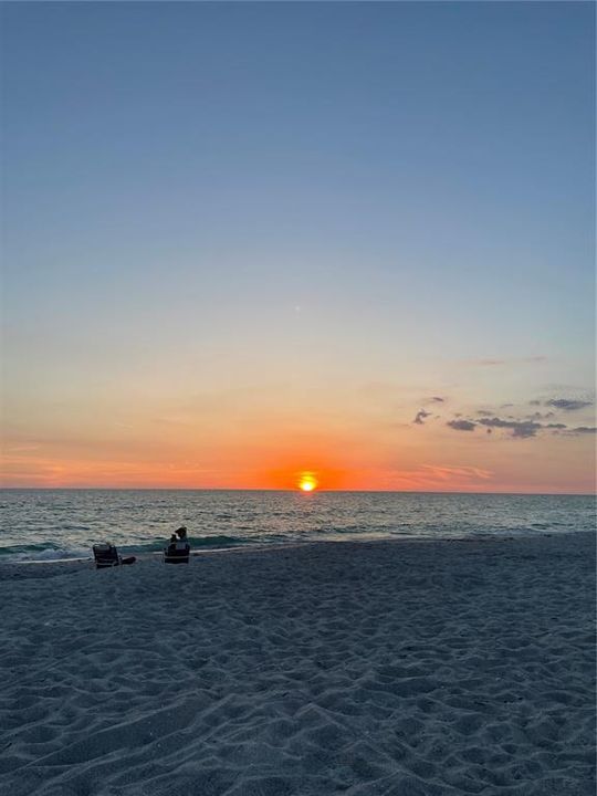 For Rent: $6,050 (2 beds, 2 baths, 1260 Square Feet)