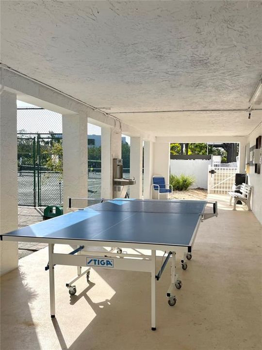 For Rent: $6,050 (2 beds, 2 baths, 1260 Square Feet)