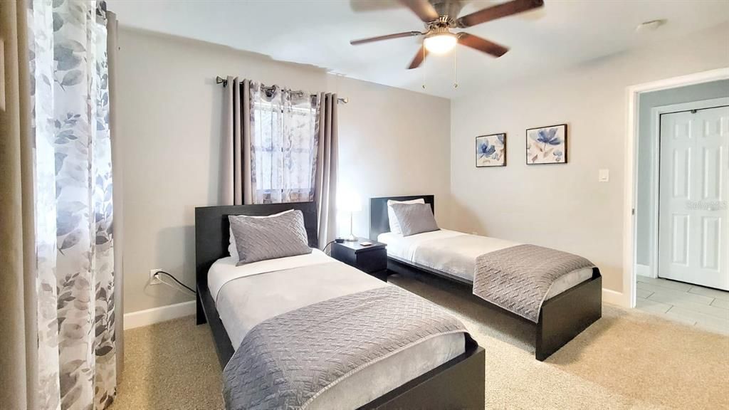 For Rent: $2,600 (3 beds, 2 baths, 1708 Square Feet)