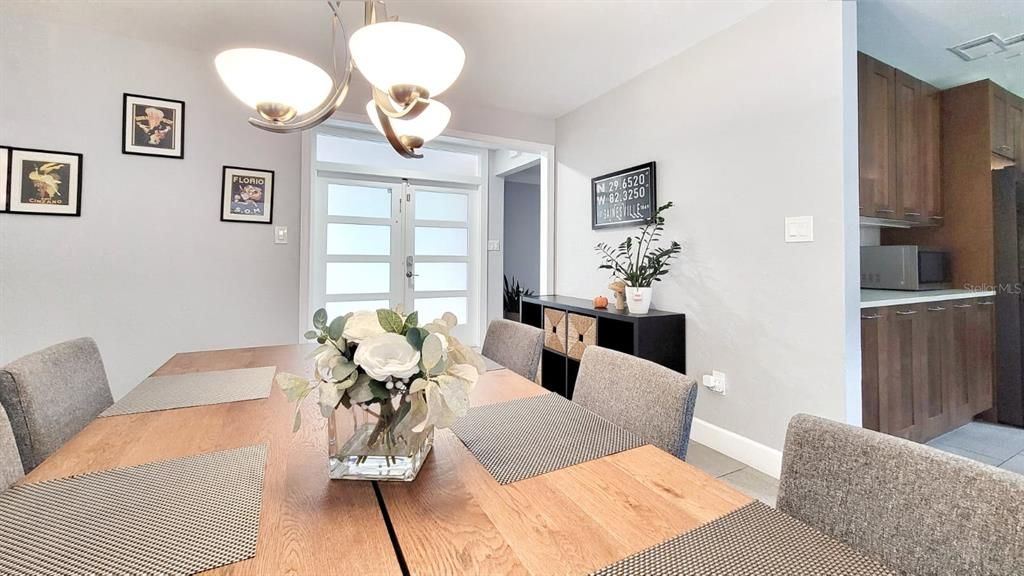 For Rent: $2,600 (3 beds, 2 baths, 1708 Square Feet)