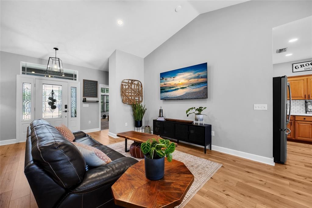 En Venta: $335,000 (3 camas, 2 baños, 1837 Pies cuadrados)