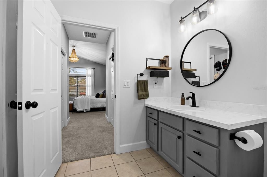 En Venta: $335,000 (3 camas, 2 baños, 1837 Pies cuadrados)