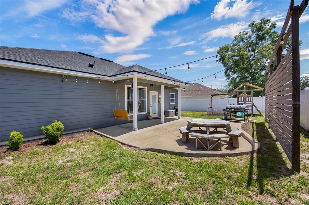 En Venta: $335,000 (3 camas, 2 baños, 1837 Pies cuadrados)