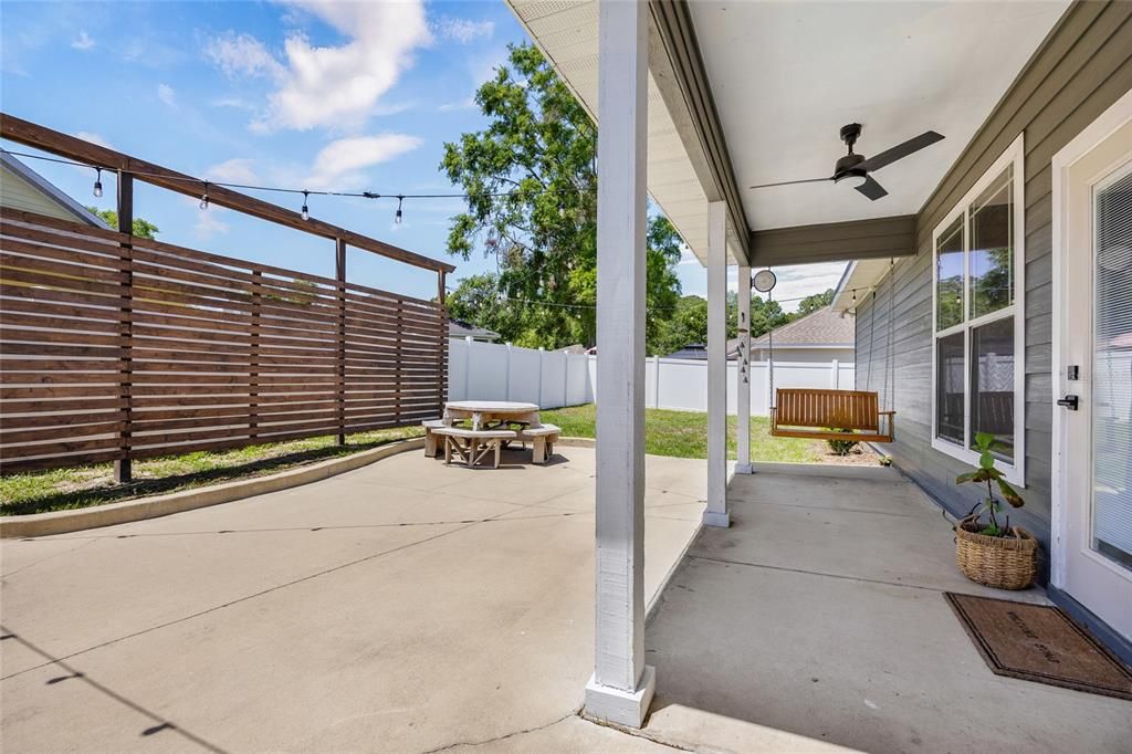 En Venta: $335,000 (3 camas, 2 baños, 1837 Pies cuadrados)