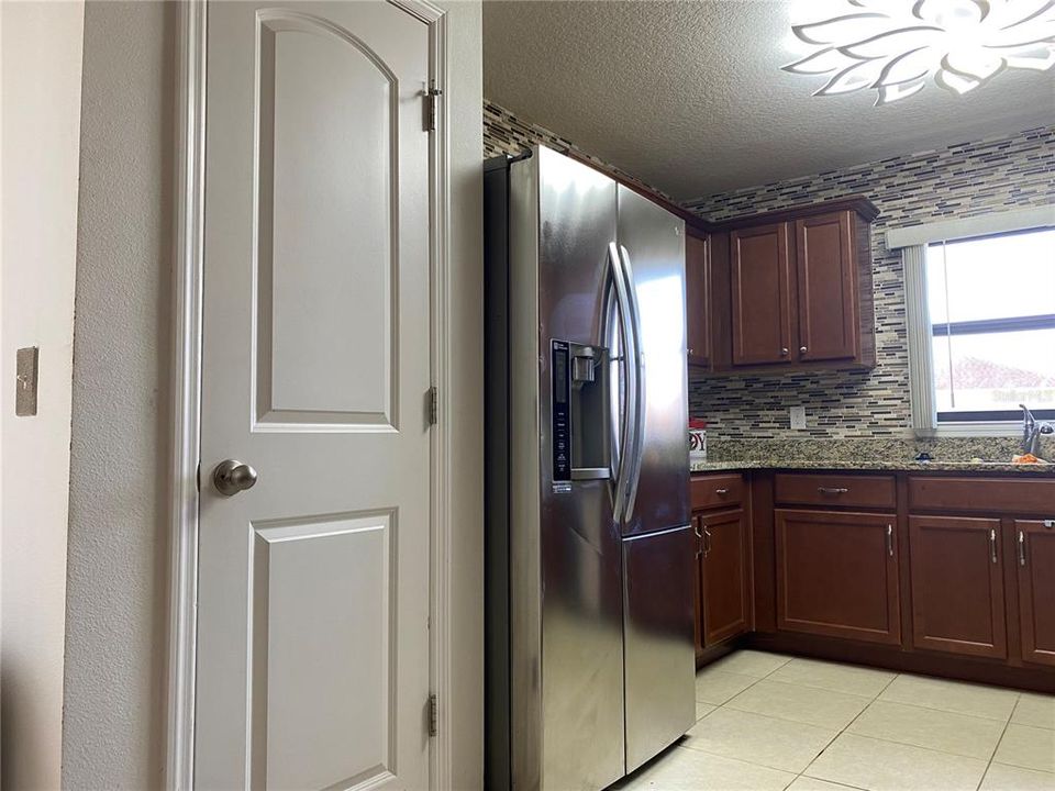 En Renta: $2,150 (3 camas, 2 baños, 1609 Pies cuadrados)