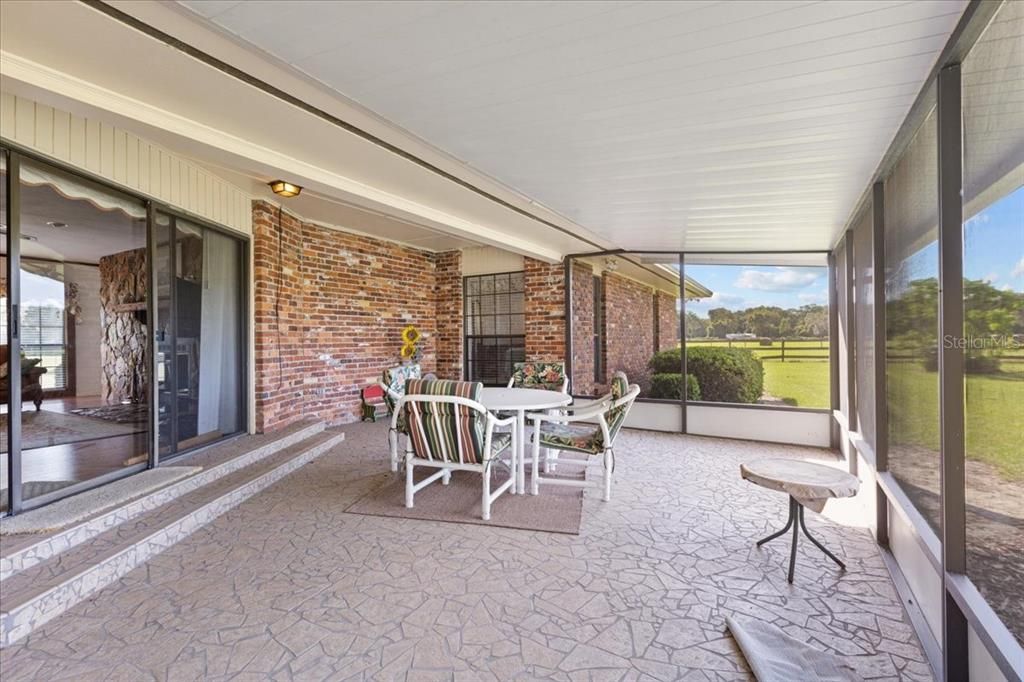 На продажу: $479,900 (4 спален, 2 ванн, 2234 Квадратных фут)