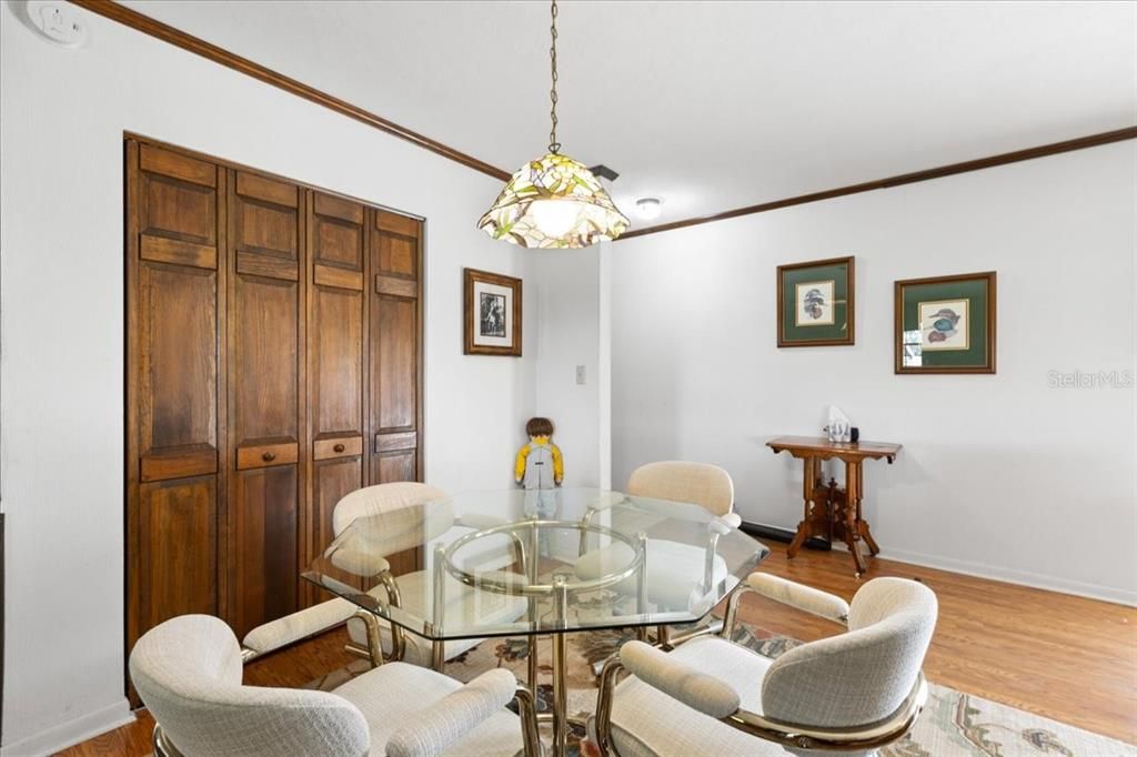 На продажу: $479,900 (4 спален, 2 ванн, 2234 Квадратных фут)