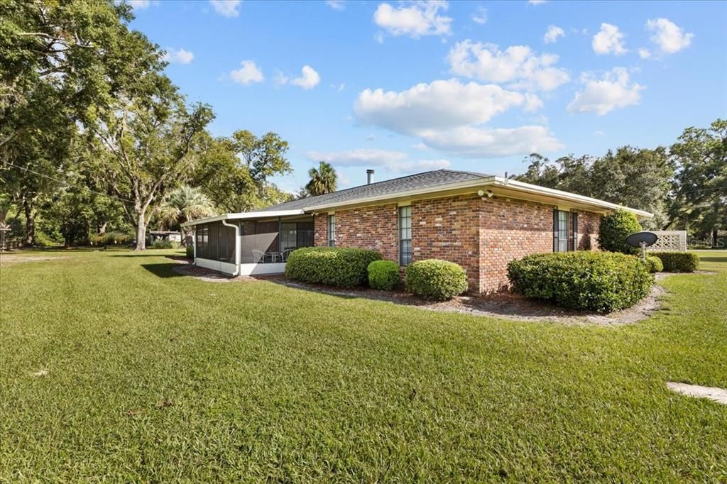 На продажу: $479,900 (4 спален, 2 ванн, 2234 Квадратных фут)