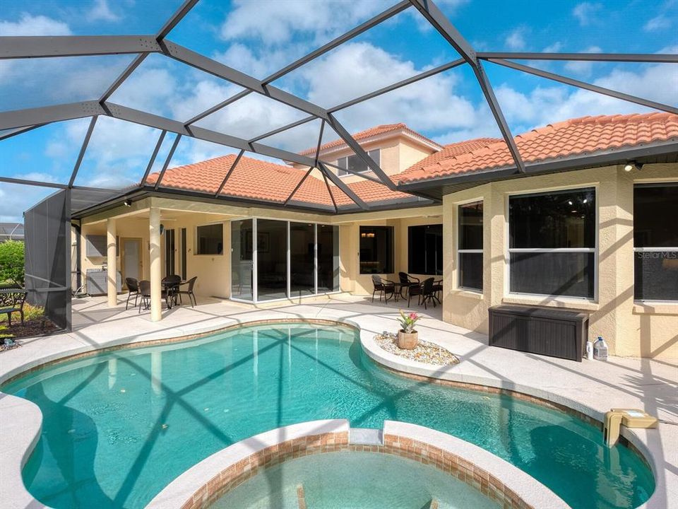 Active With Contract: $899,000 (4 beds, 3 baths, 3000 Square Feet)