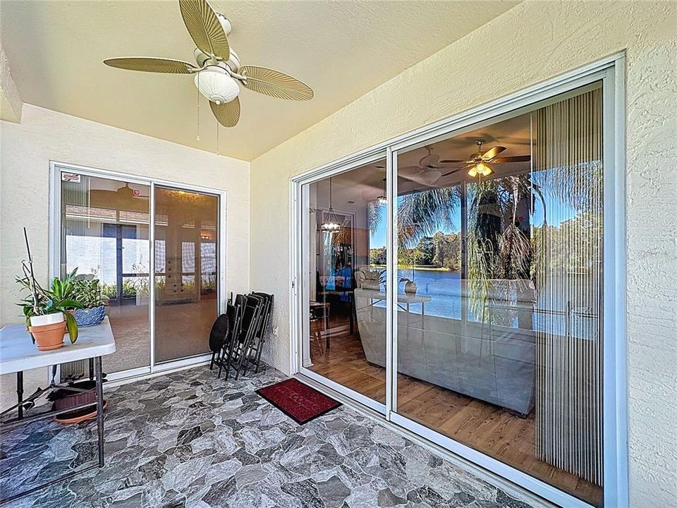 合同活跃: $420,000 (4 贝兹, 2 浴室, 1870 平方英尺)