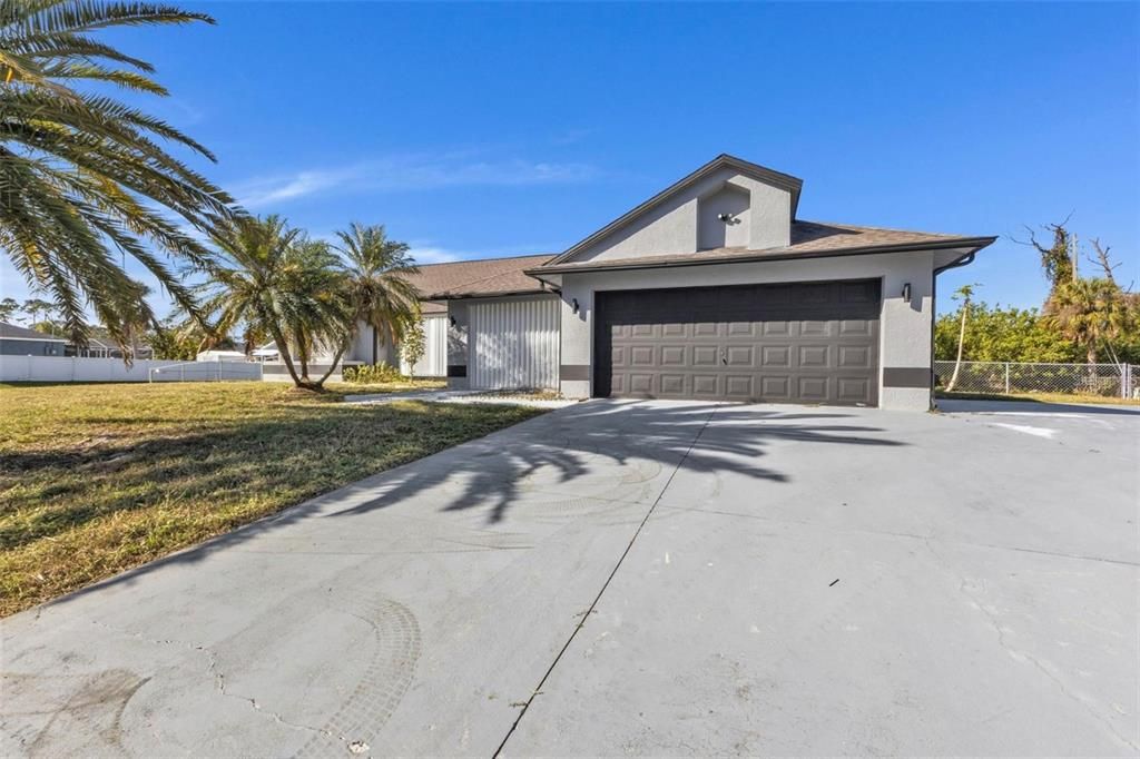 For Rent: $3,000 (5 beds, 3 baths, 1933 Square Feet)