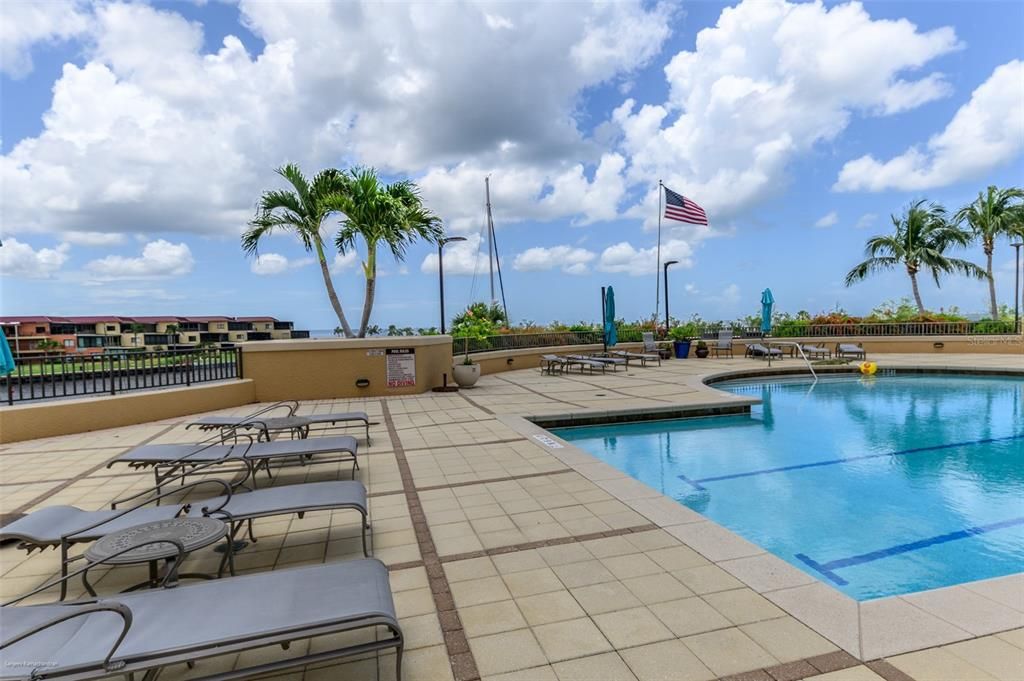 For Rent: $7,000 (3 beds, 3 baths, 2495 Square Feet)