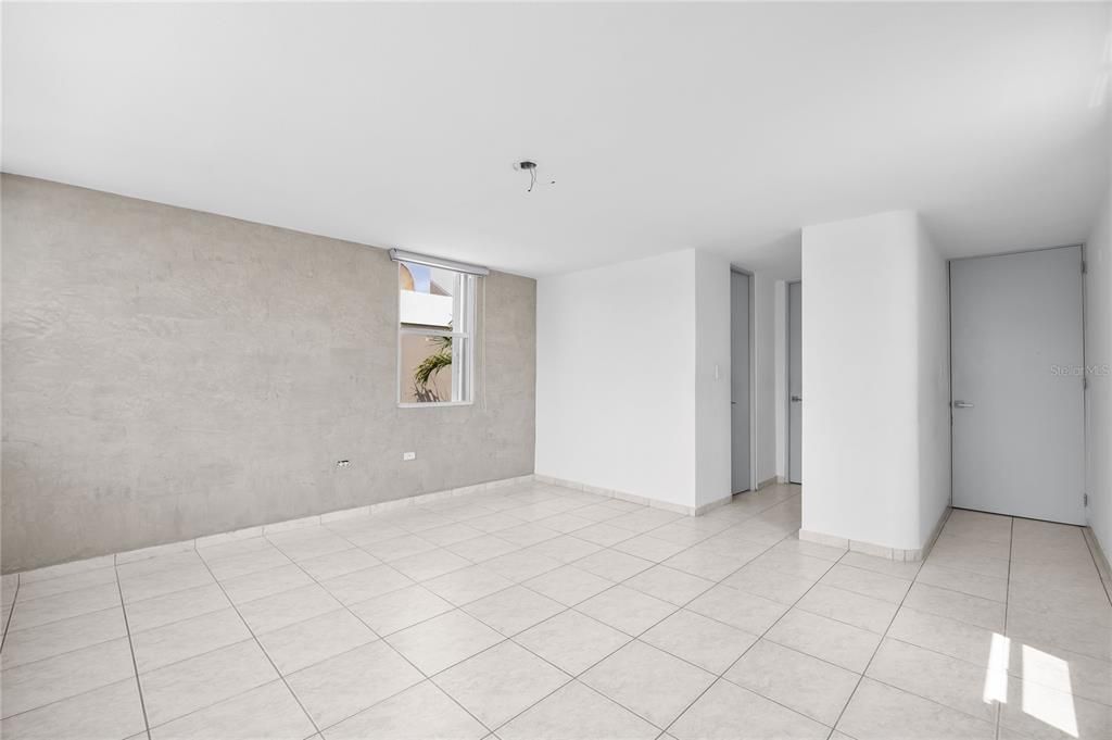 For Sale: $749,000 (4 beds, 3 baths, 2450 Square Feet)