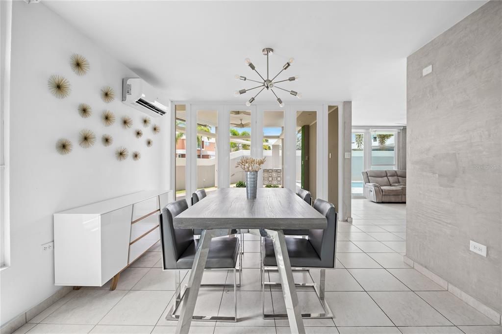 For Sale: $749,000 (4 beds, 3 baths, 2450 Square Feet)