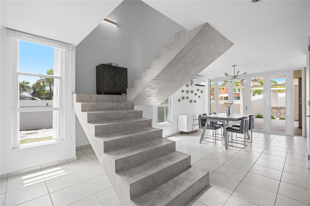 For Sale: $749,000 (4 beds, 3 baths, 2450 Square Feet)