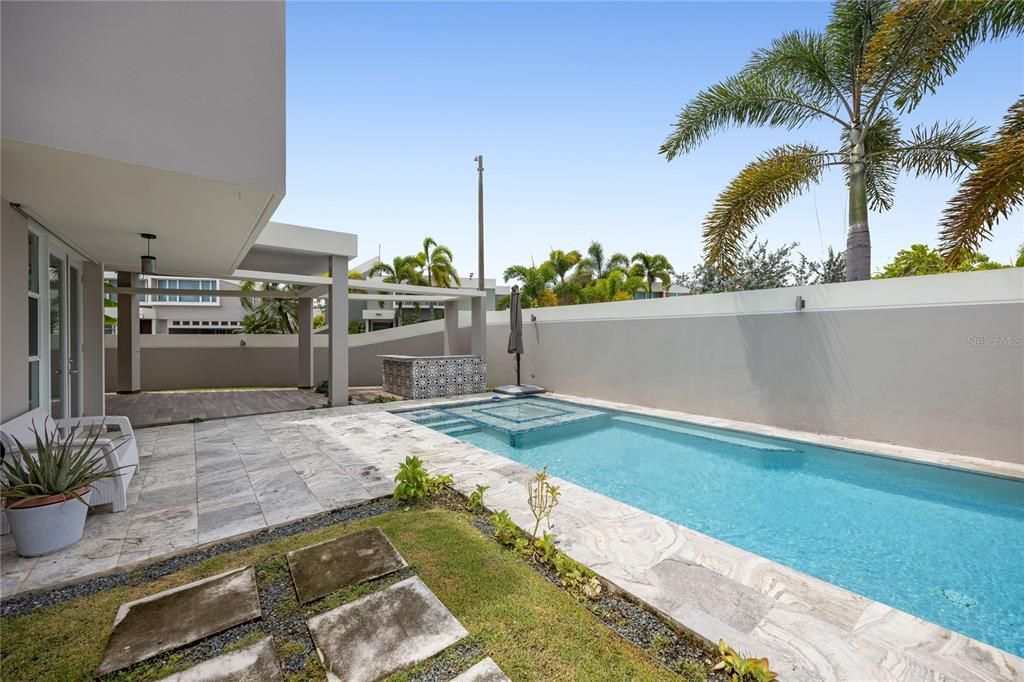 For Sale: $749,000 (4 beds, 3 baths, 2450 Square Feet)