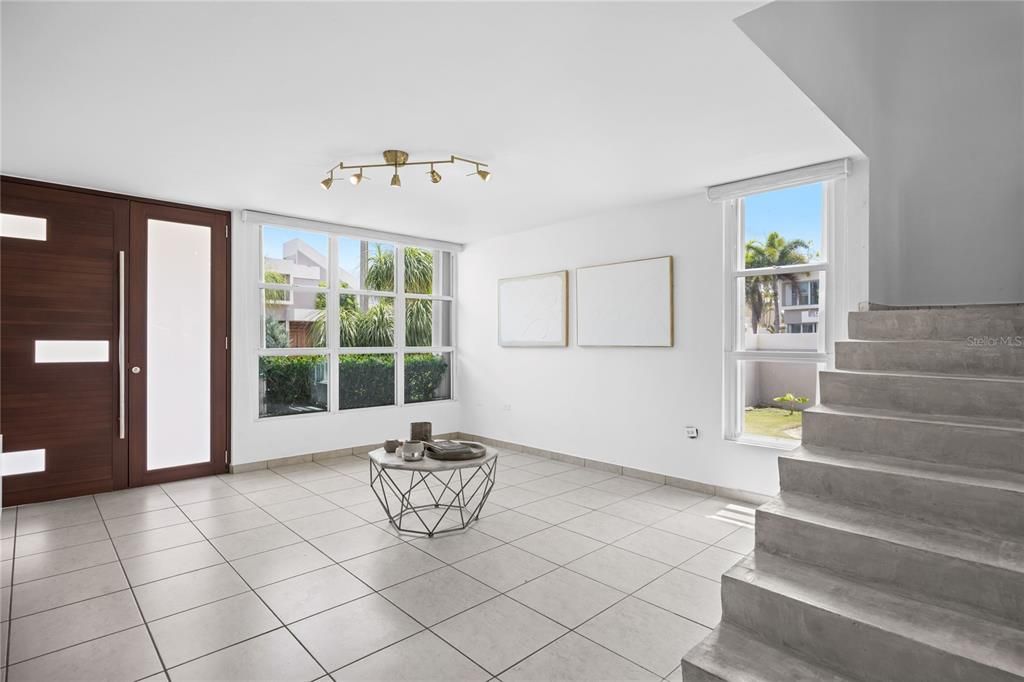 For Sale: $749,000 (4 beds, 3 baths, 2450 Square Feet)