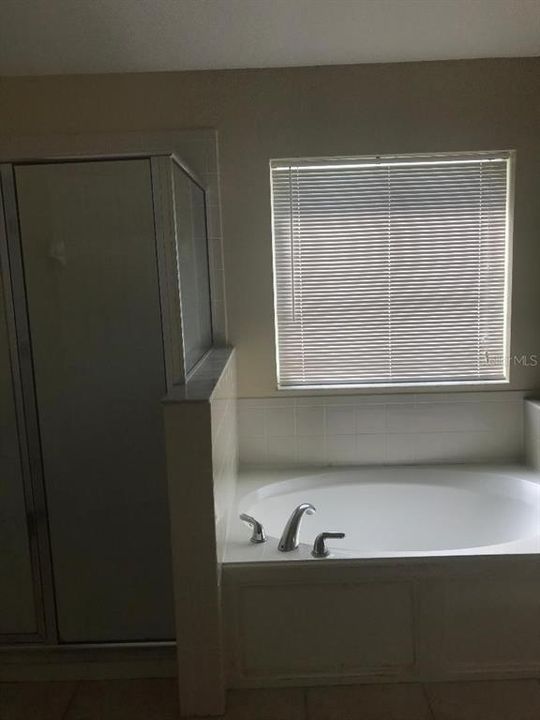 В аренду: $2,200 (4 спален, 3 ванн, 2061 Квадратных фут)