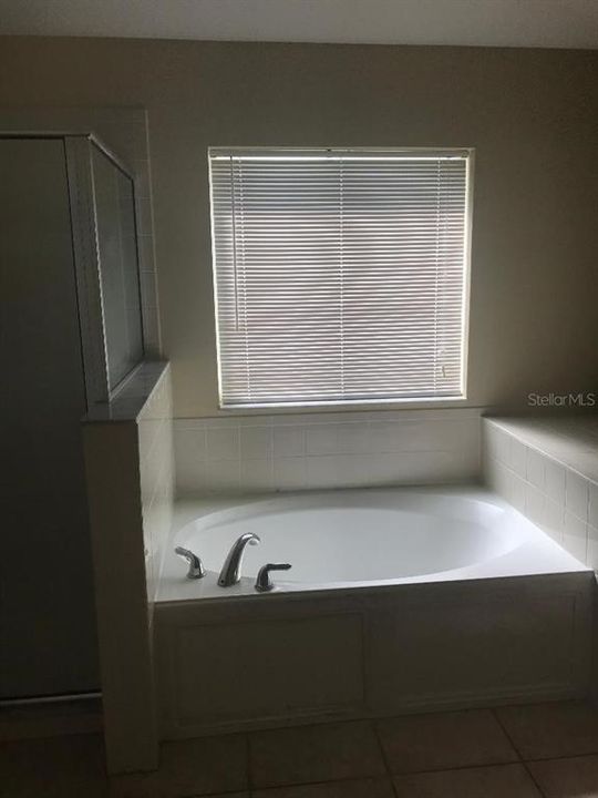 В аренду: $2,200 (4 спален, 3 ванн, 2061 Квадратных фут)