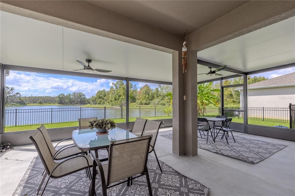 合同活跃: $590,000 (5 贝兹, 3 浴室, 3113 平方英尺)