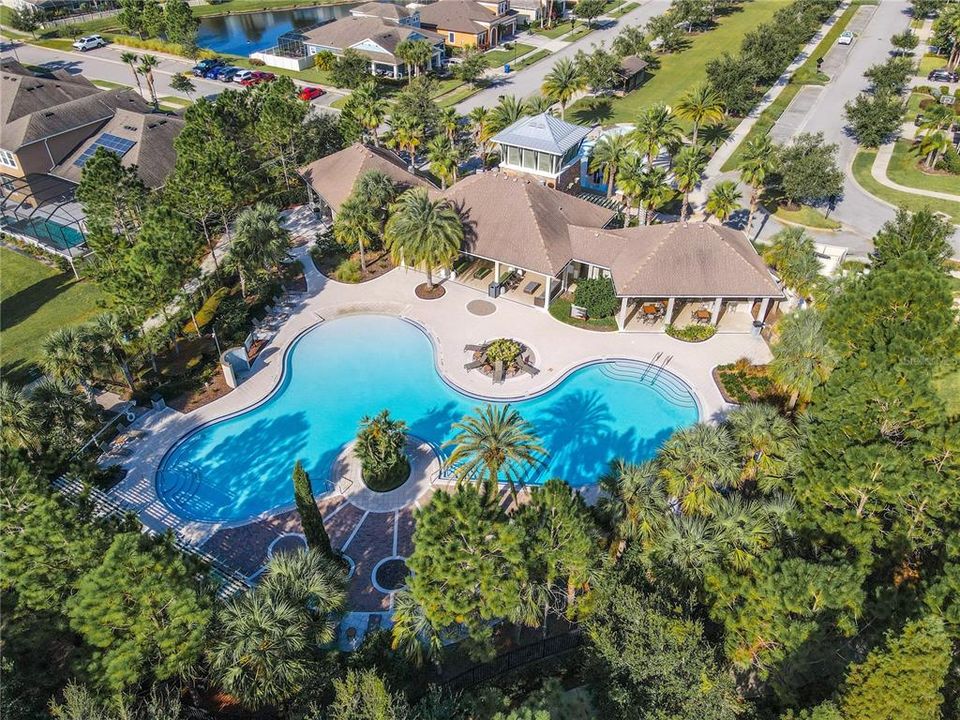 合同活跃: $590,000 (5 贝兹, 3 浴室, 3113 平方英尺)