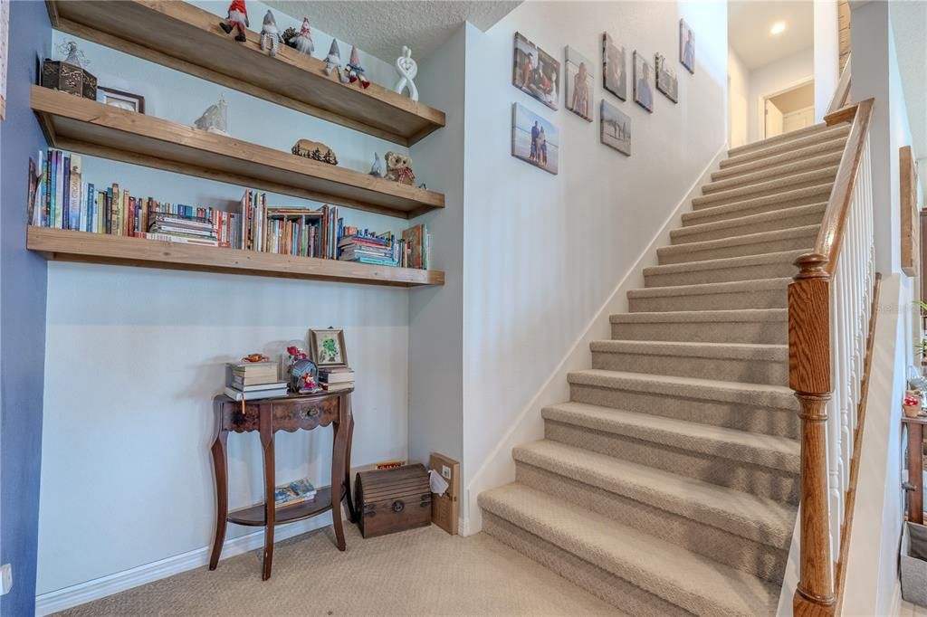 合同活跃: $590,000 (5 贝兹, 3 浴室, 3113 平方英尺)