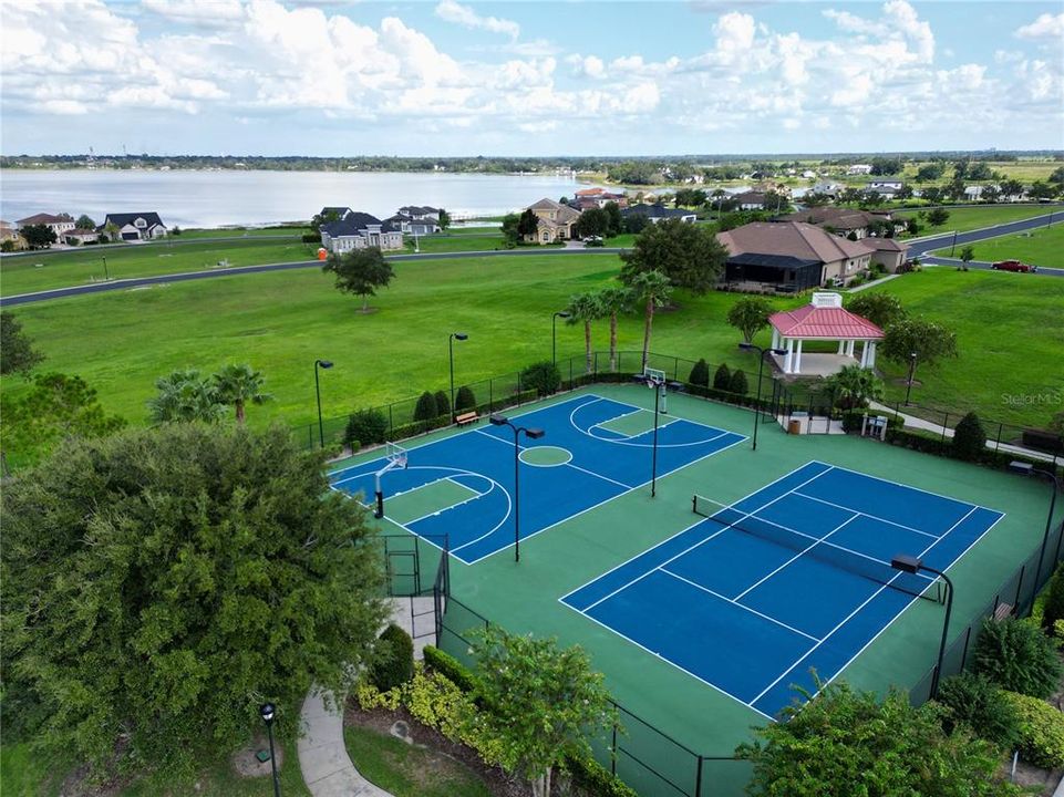 待售: $93,000 (0.19 acres)